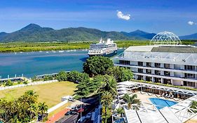 Pullman Reef Hotel Casino