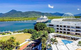Pullman Reef Hotel Casino